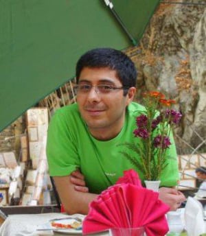 «وقتی از زندان به مرخصی آمدم، خانه‌ام خراب شده بود»