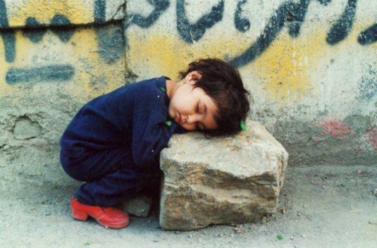 بگذار کودکان ما در خیابان‌ها بخوابند