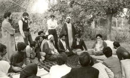 “آپاته”، “دولوس”، “هیولا تا یفون” و “خمینی” خدایان فریب کاری و دروغ