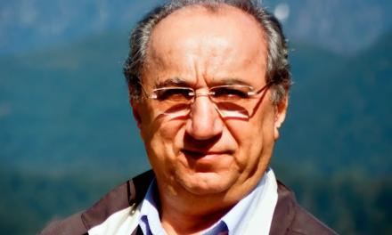 رابطۀ راوی با شخصیت های داستان