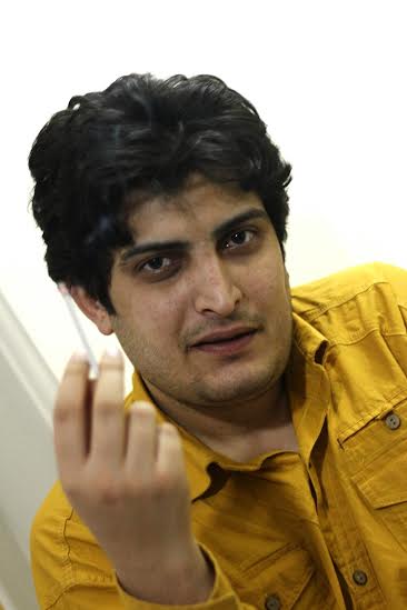 سه شعر از فراز بهزادی، برگرفته از مجموعه شعر “بگو در ماه خاکم کنند”