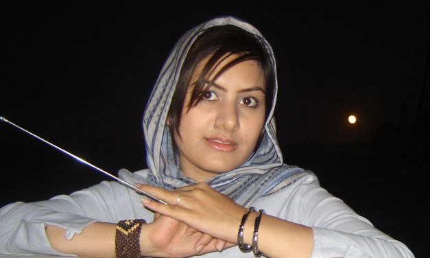 نگاهی به مجموعه‌ی شعر لشکر شکست خورده‌ی کلمات سروده‌ی آیدا عمیدی