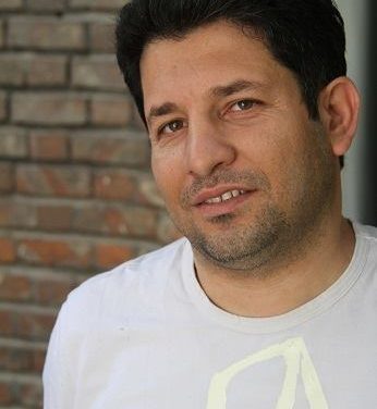 پرواز کلاغ‌ها بر چهار سوی دهان