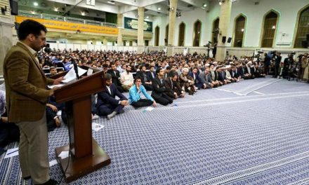محدودیت‌های برخی مسئولین سابق نظام، غیرقانونی است
