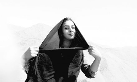 دو شعر از آتوسا مولوی