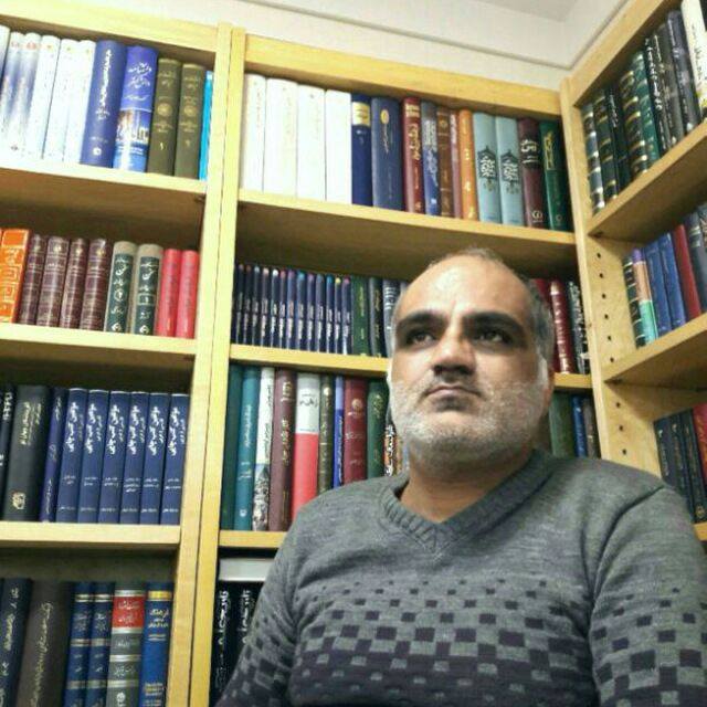معرفی کتاب الف. بابا – نوشته رضا روزبهانی