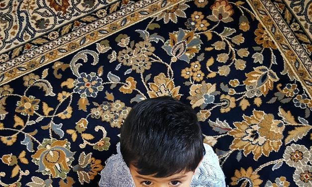 مهاجرت و تربیت فرزند دوزبانه : چالش‌ها و راهکارها