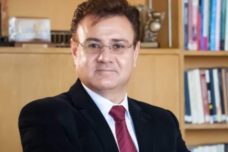 فرزاد شیریفیان زبان‌شناس ایرانی درگذشت
