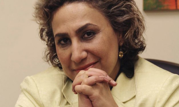 در سوگ رزا افتخاری که خواهریِ فمینیستی را تجلی بخشید