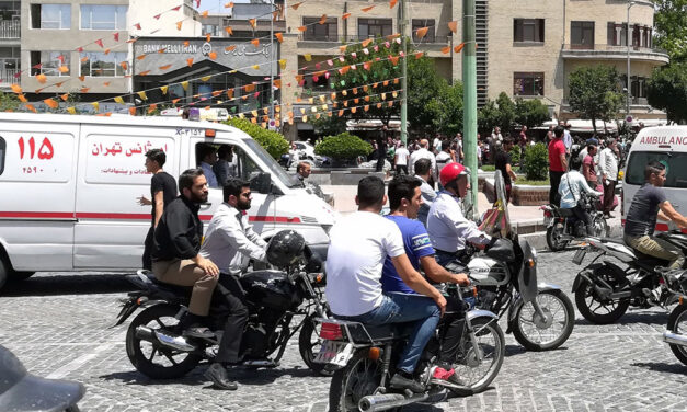  بیانیه ۱۲۰۰ پزشک در ایران برای همراهی با اعتراضات سراسری
